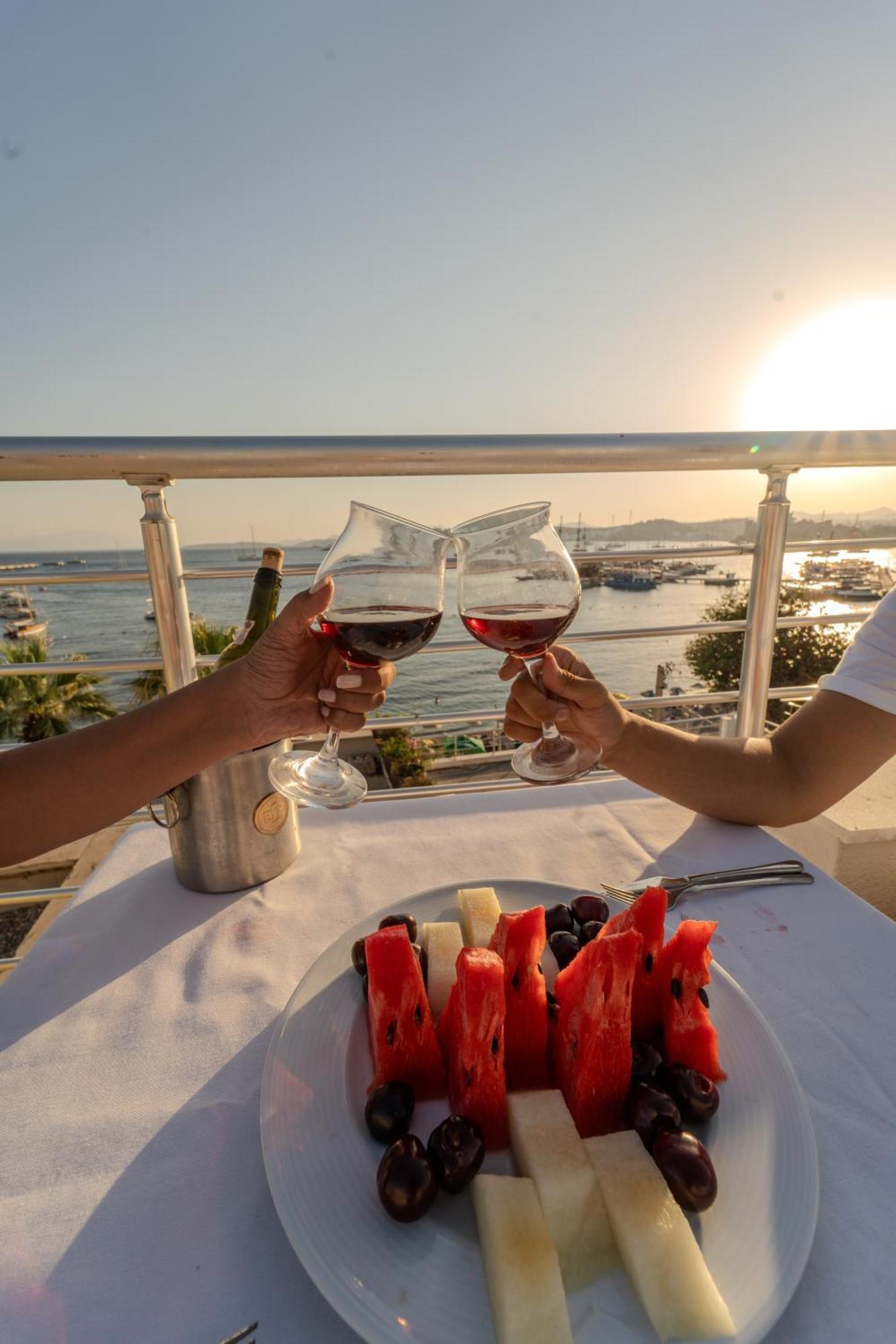 Mia Hill Suites Bodrum Buitenkant foto
